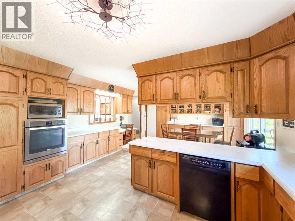 78512 Highway 744 — photo 16