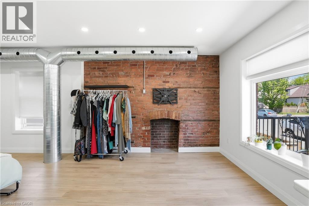 198 DUNDURN Street S - 14