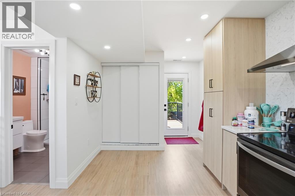 198 DUNDURN Street S - 7