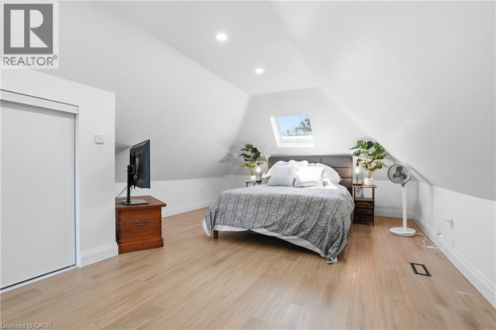 198 DUNDURN Street S - 9
