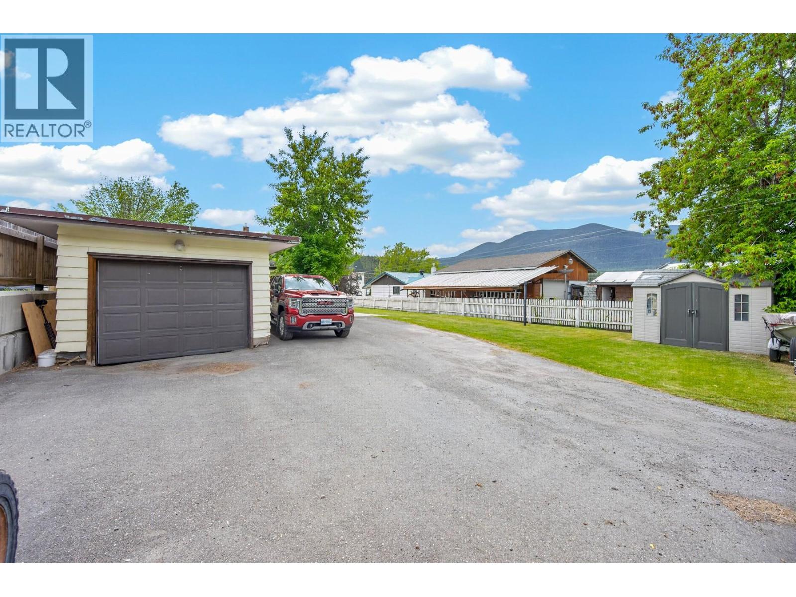 1404 Cariboo Hwy 97 Highway, Clinton