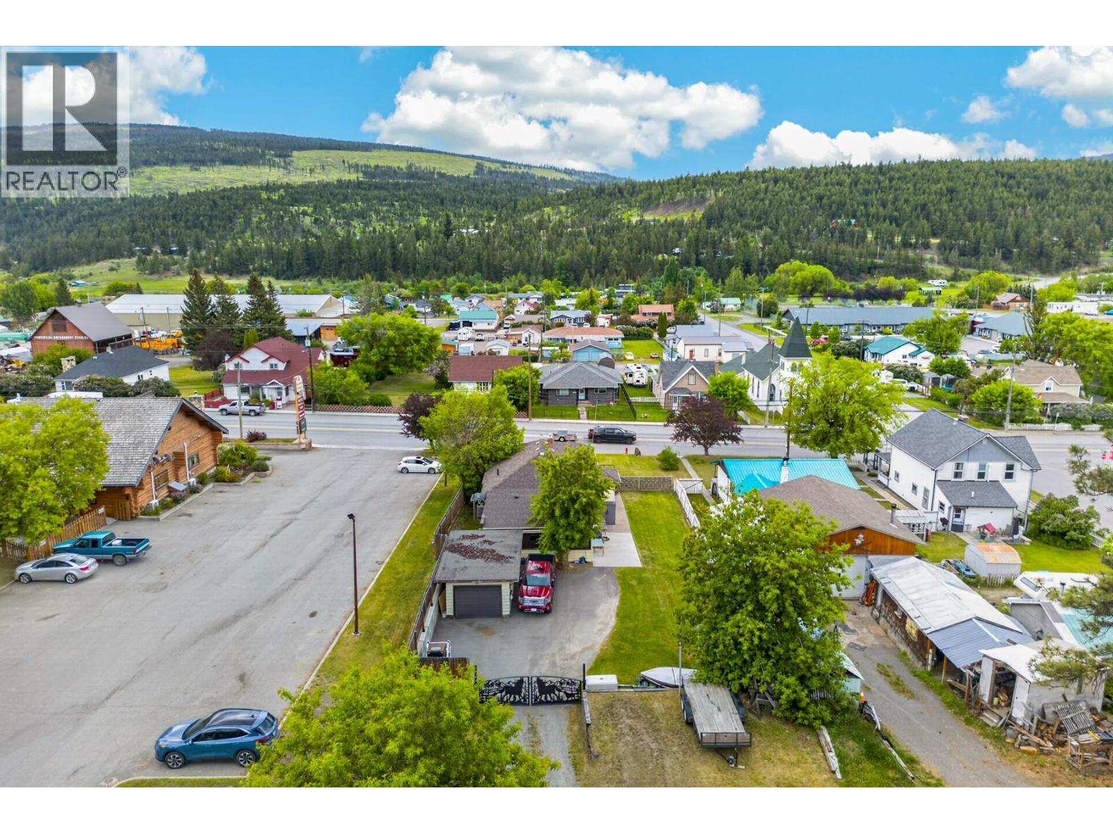 1404 Cariboo Hwy 97 Highway, Clinton