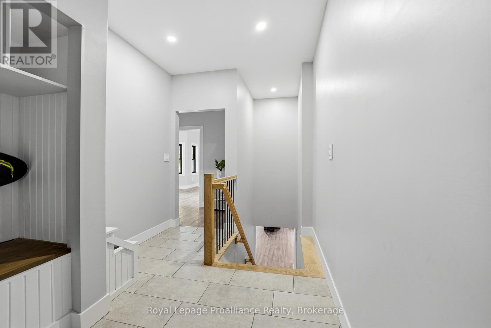 293 DOUGLAS ROAD - 29