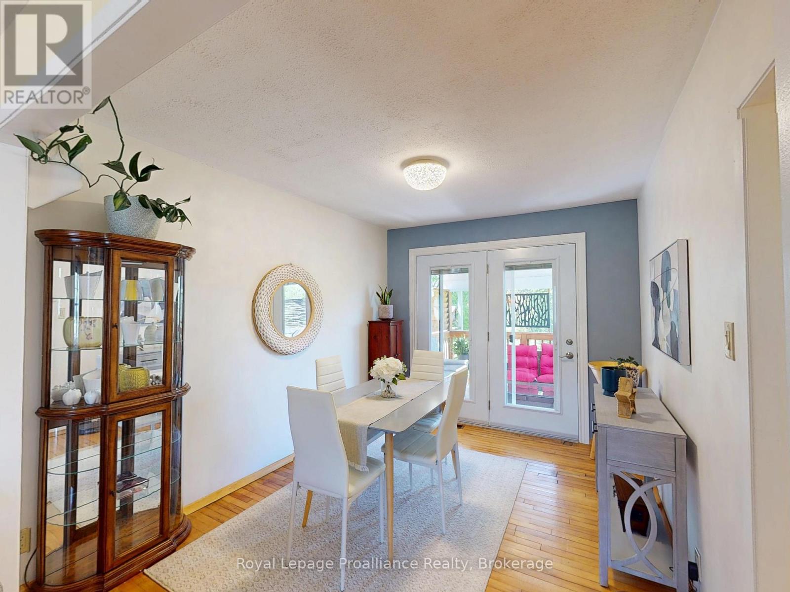 192 PINE STREET - 11