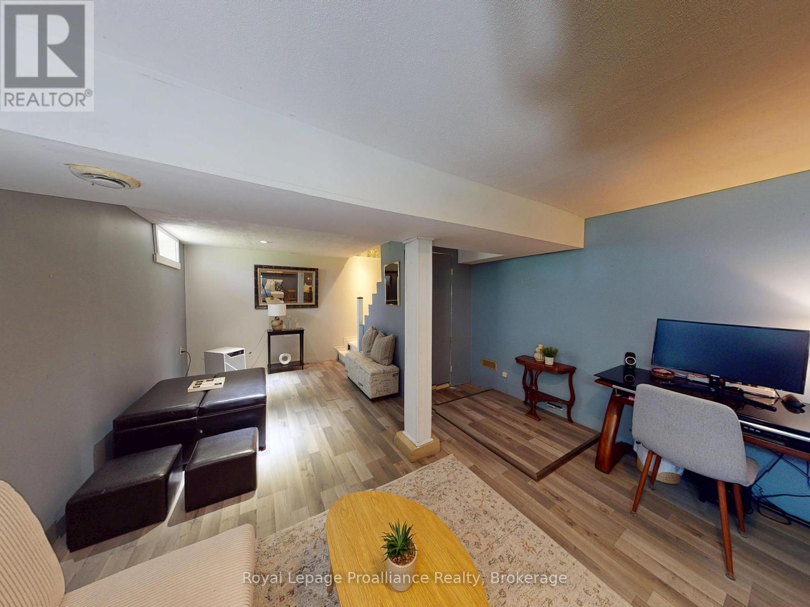 192 PINE STREET - 21