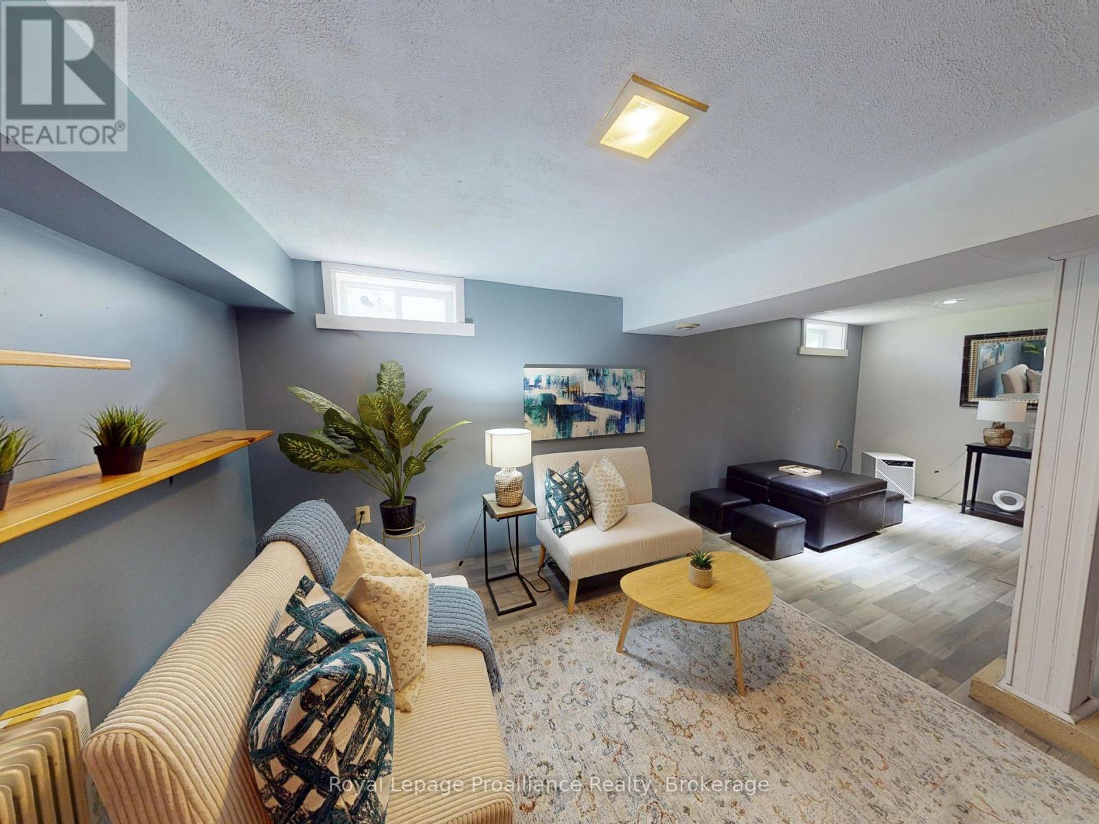 192 PINE STREET - 23