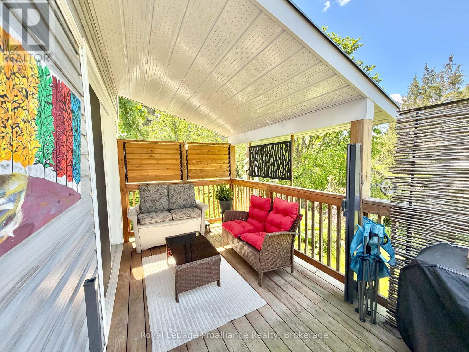 192 PINE STREET - 25