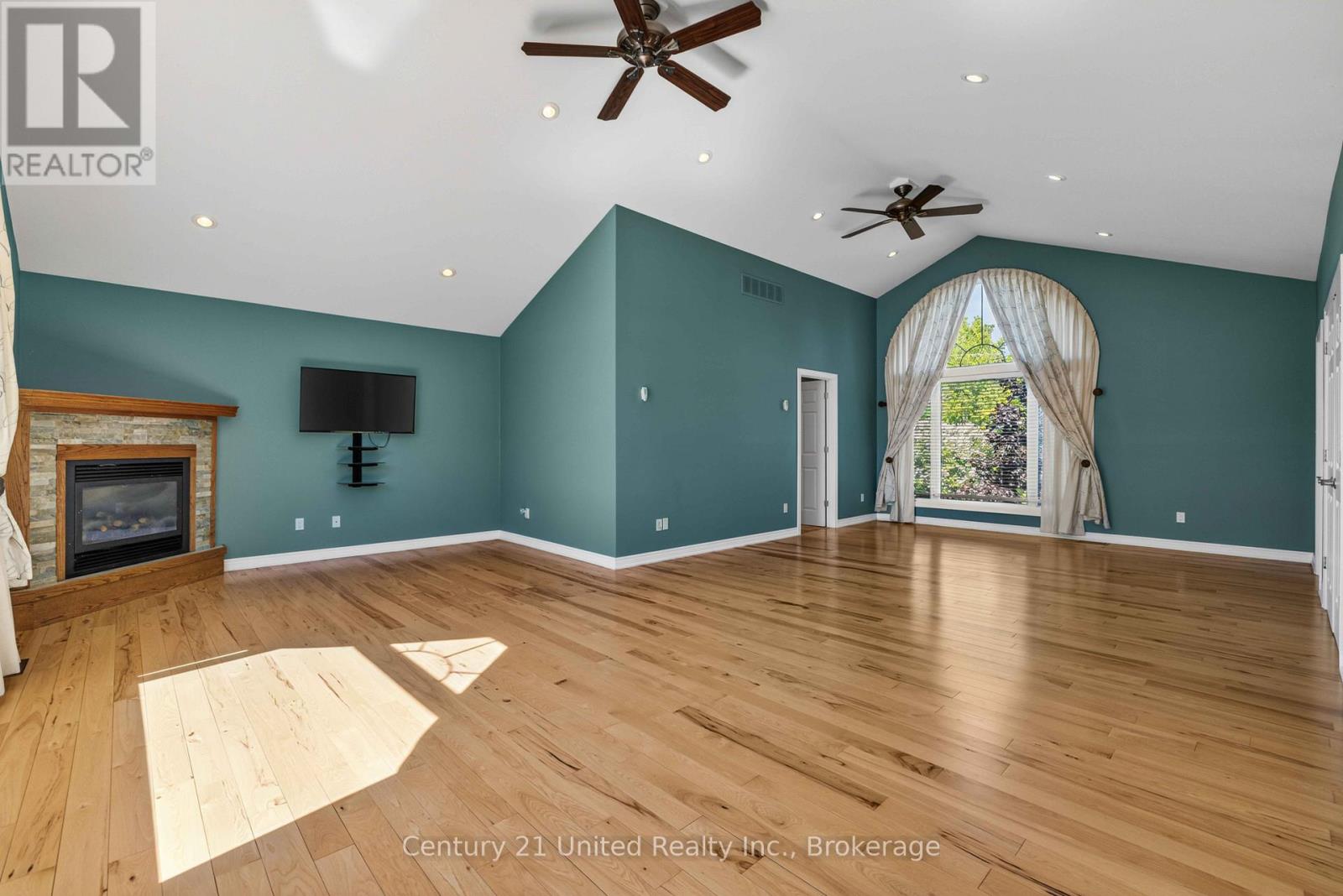 825 SOUTHVIEW DRIVE - 15