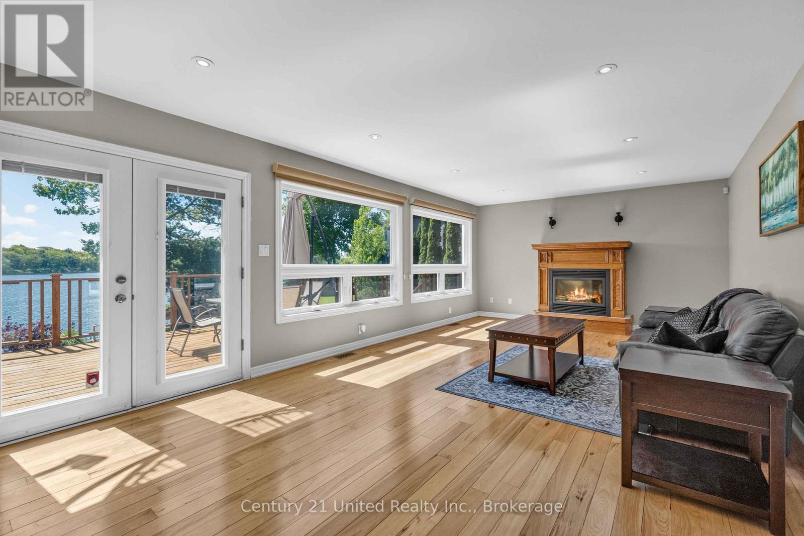 825 SOUTHVIEW DRIVE - 4