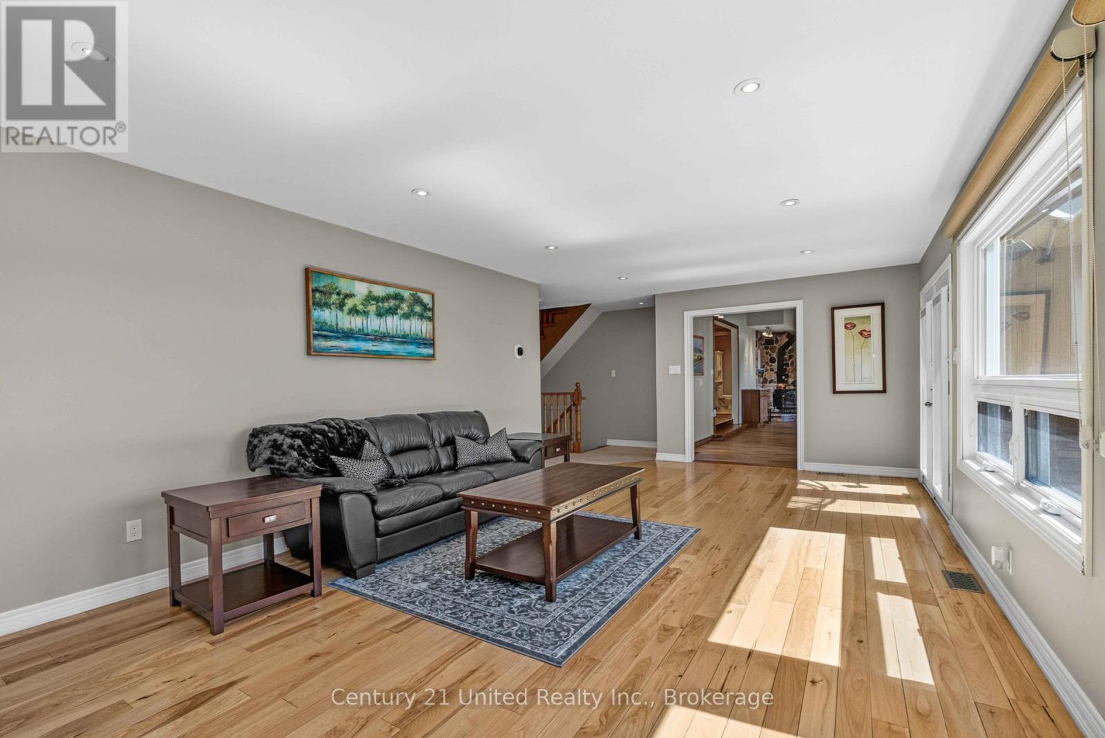 825 SOUTHVIEW DRIVE - 5