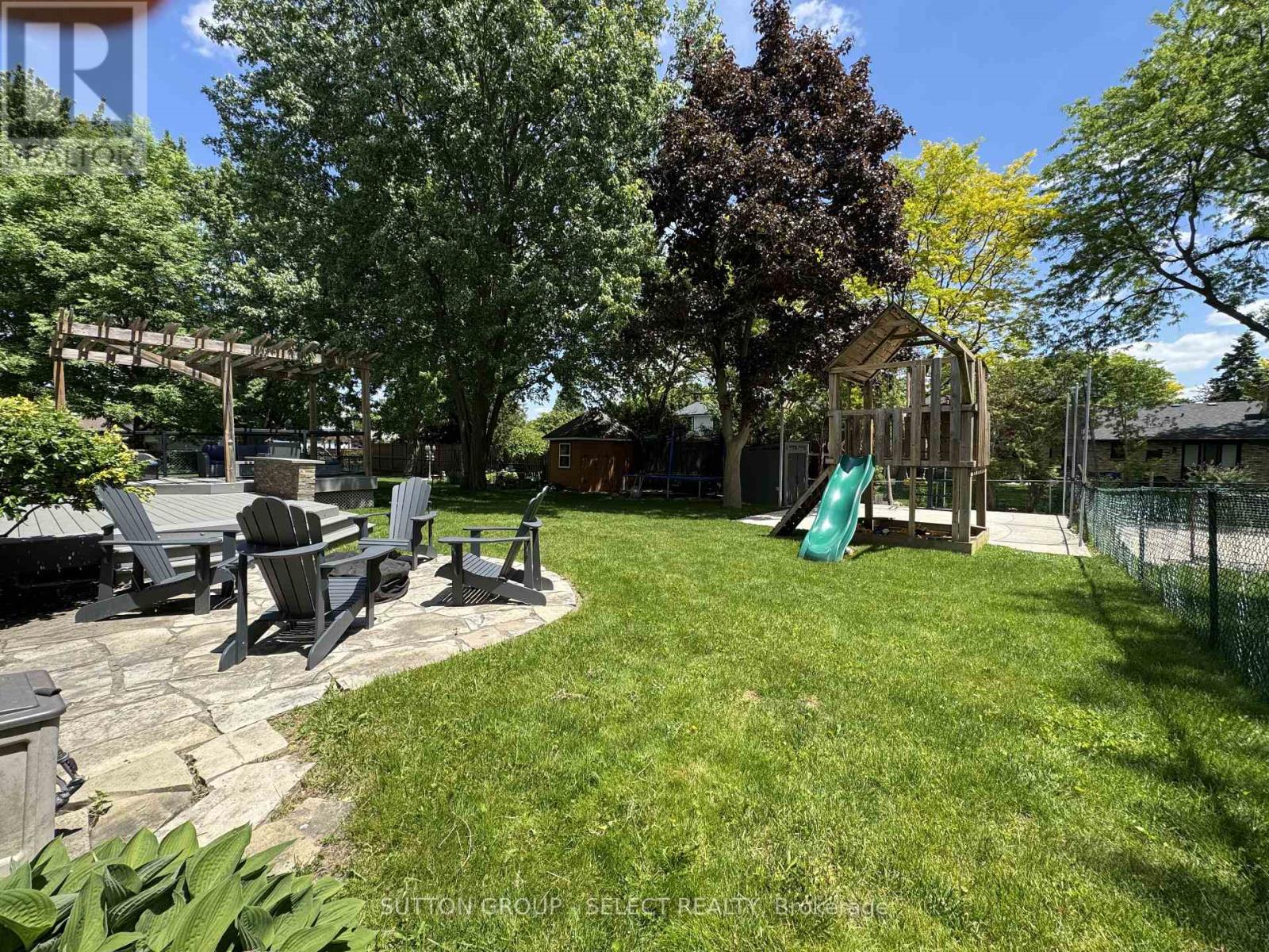 574 CRANBROOK ROAD S - 38