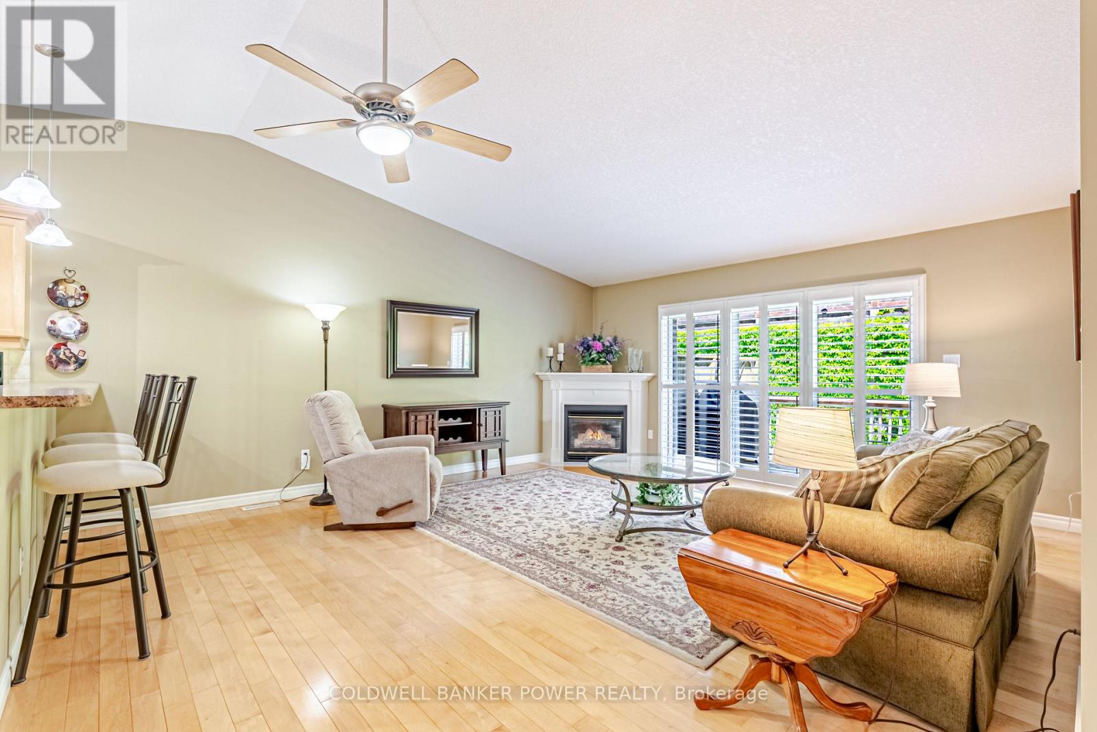 #28 572 THISTLEWOOD DRIVE - 12