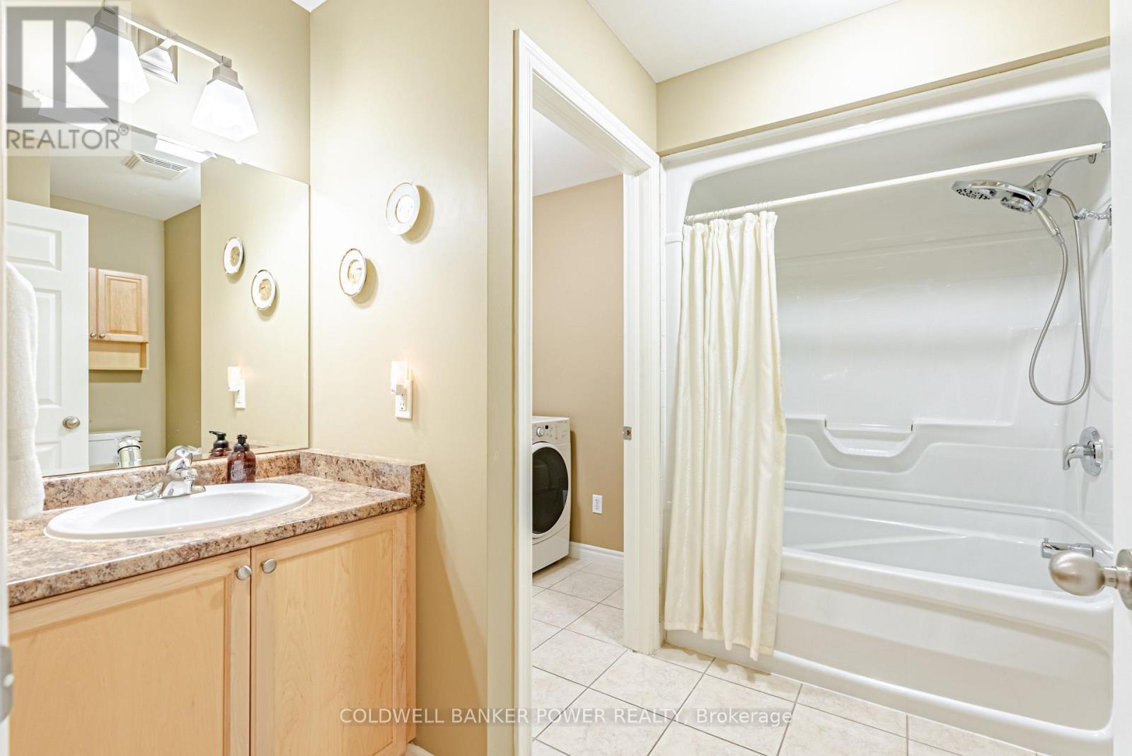 #28 572 THISTLEWOOD DRIVE - 17