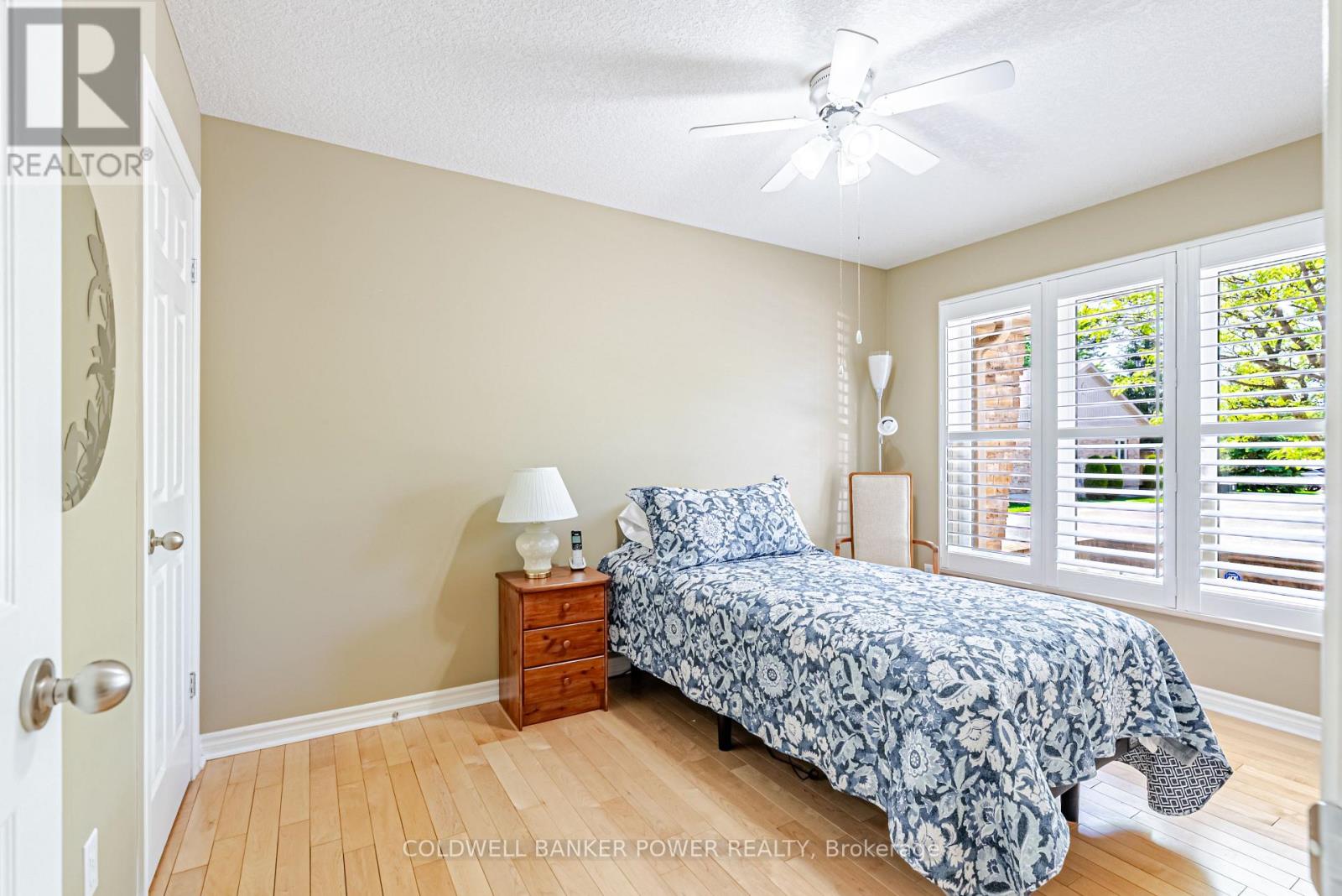 #28 572 THISTLEWOOD DRIVE - 21