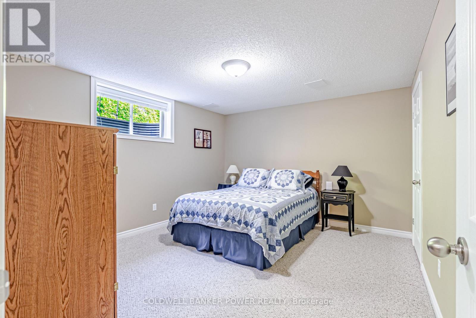 #28 572 THISTLEWOOD DRIVE - 27