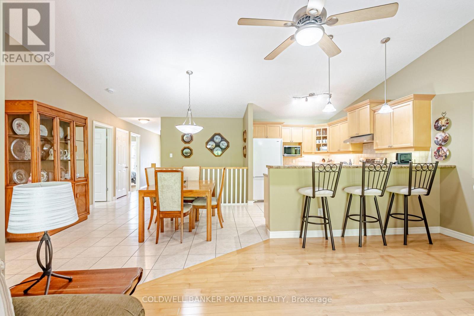 #28 572 THISTLEWOOD DRIVE - 8