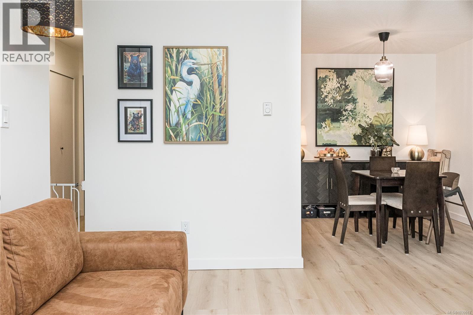 #205 3160 Irma St - 13