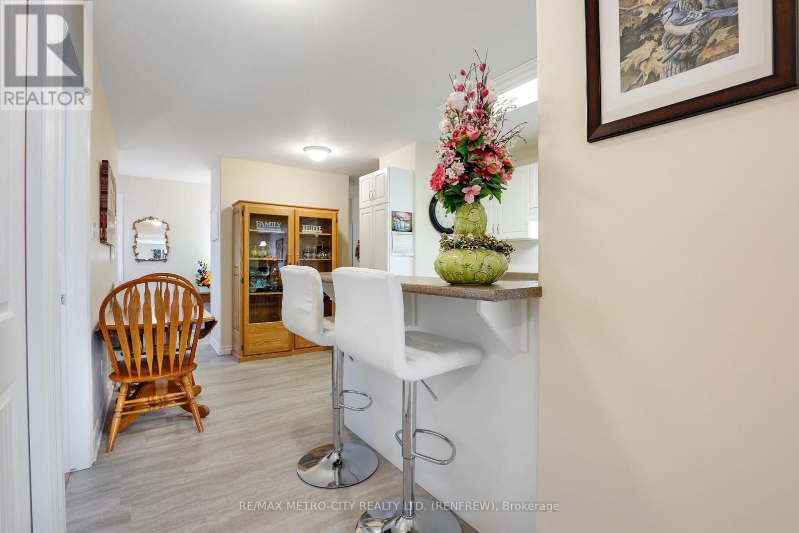 178 ELK STREET - 10