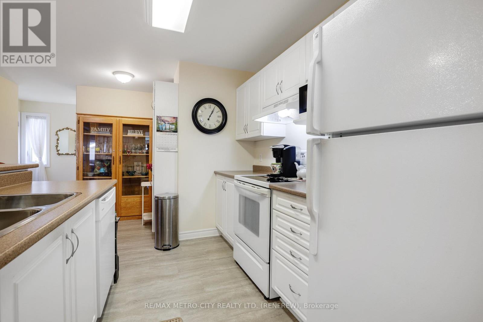 178 ELK STREET - 13