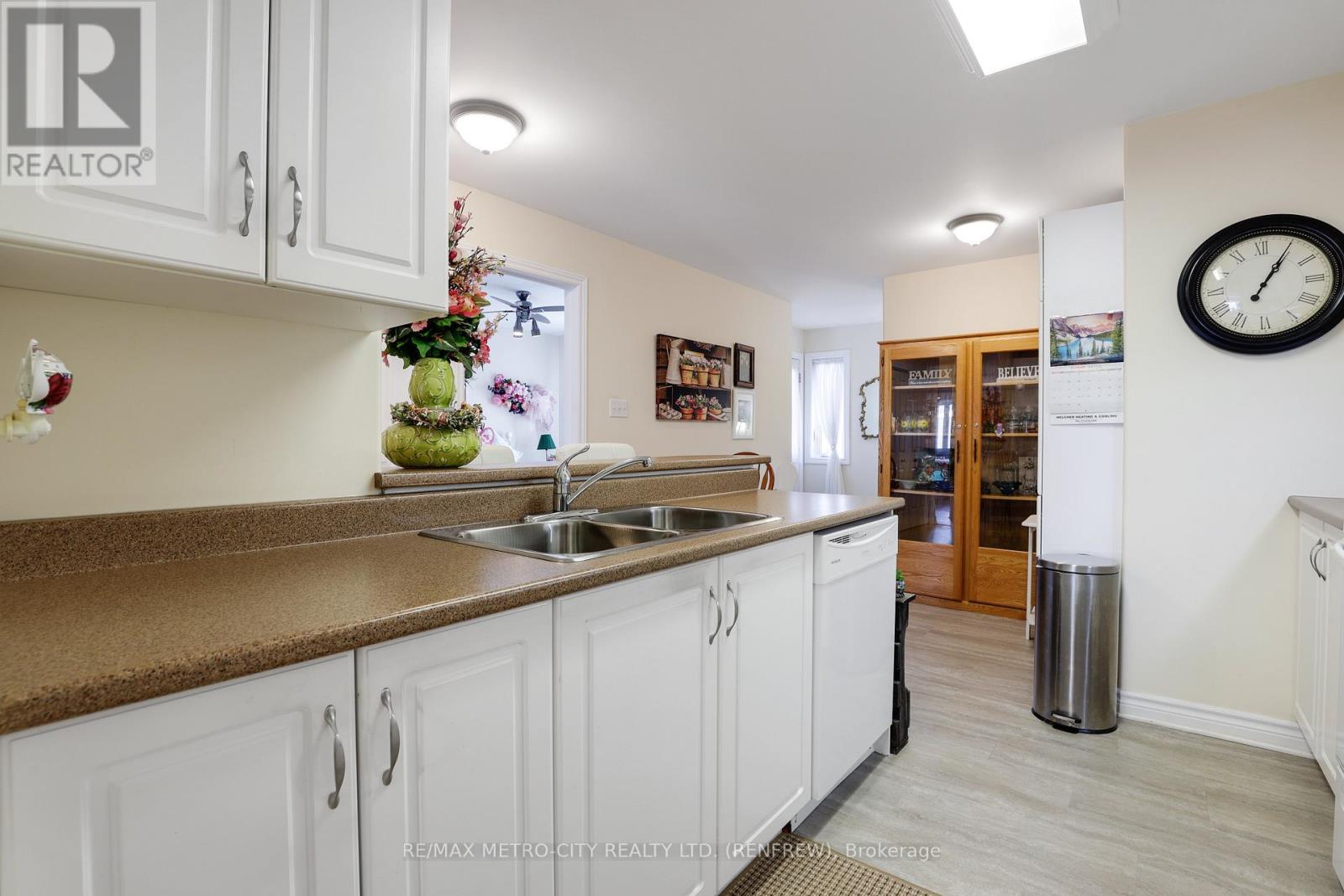 178 ELK STREET - 14