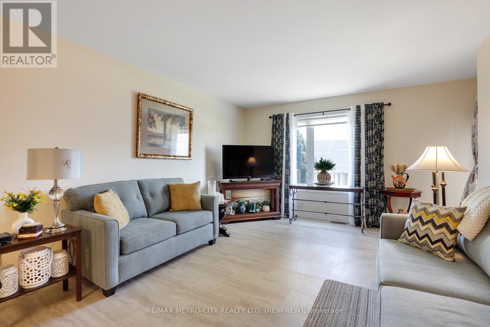 178 ELK STREET - 20