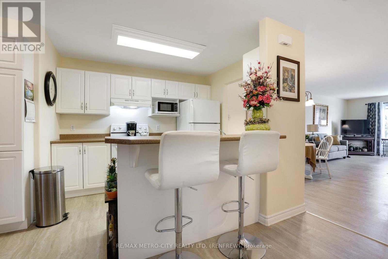 178 ELK STREET - 9