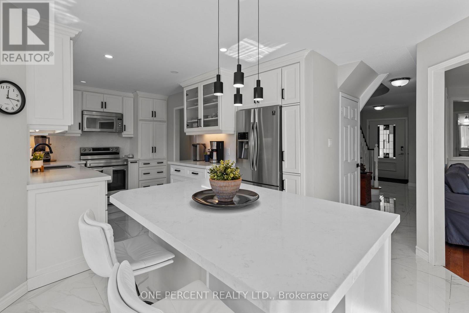 2800 sq ft / (4+1) BED / 3 Full Bath, 1 Half bath