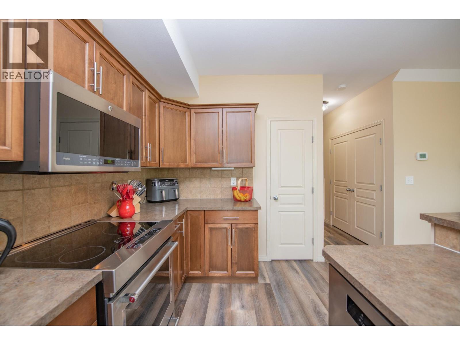 #31 6900 Marshall Road - 13