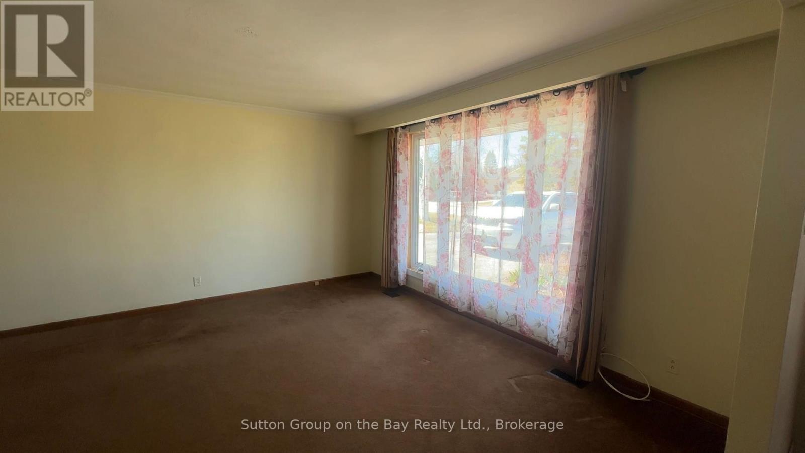 641 OAK STREET - 19