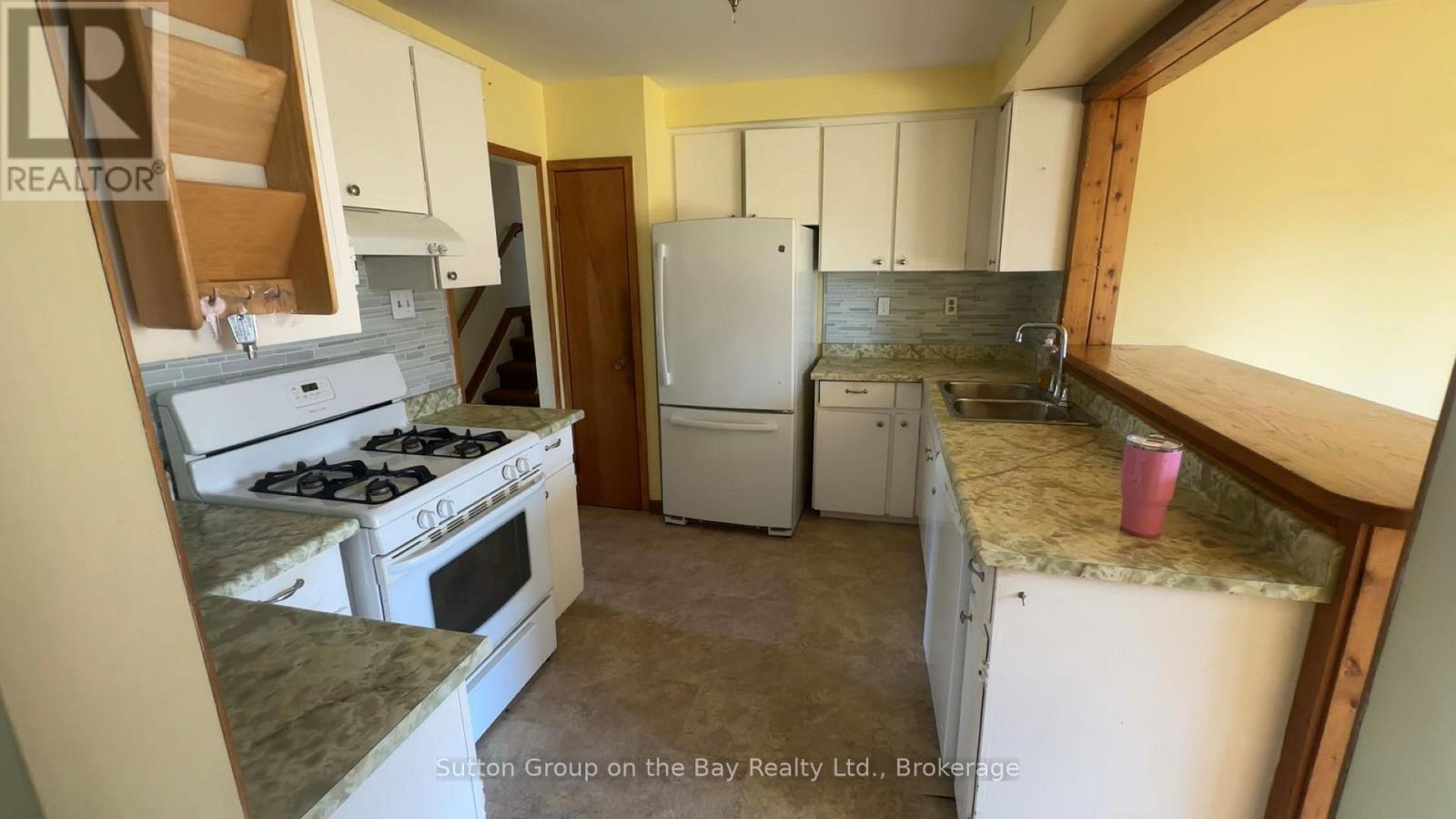 641 OAK STREET - 8