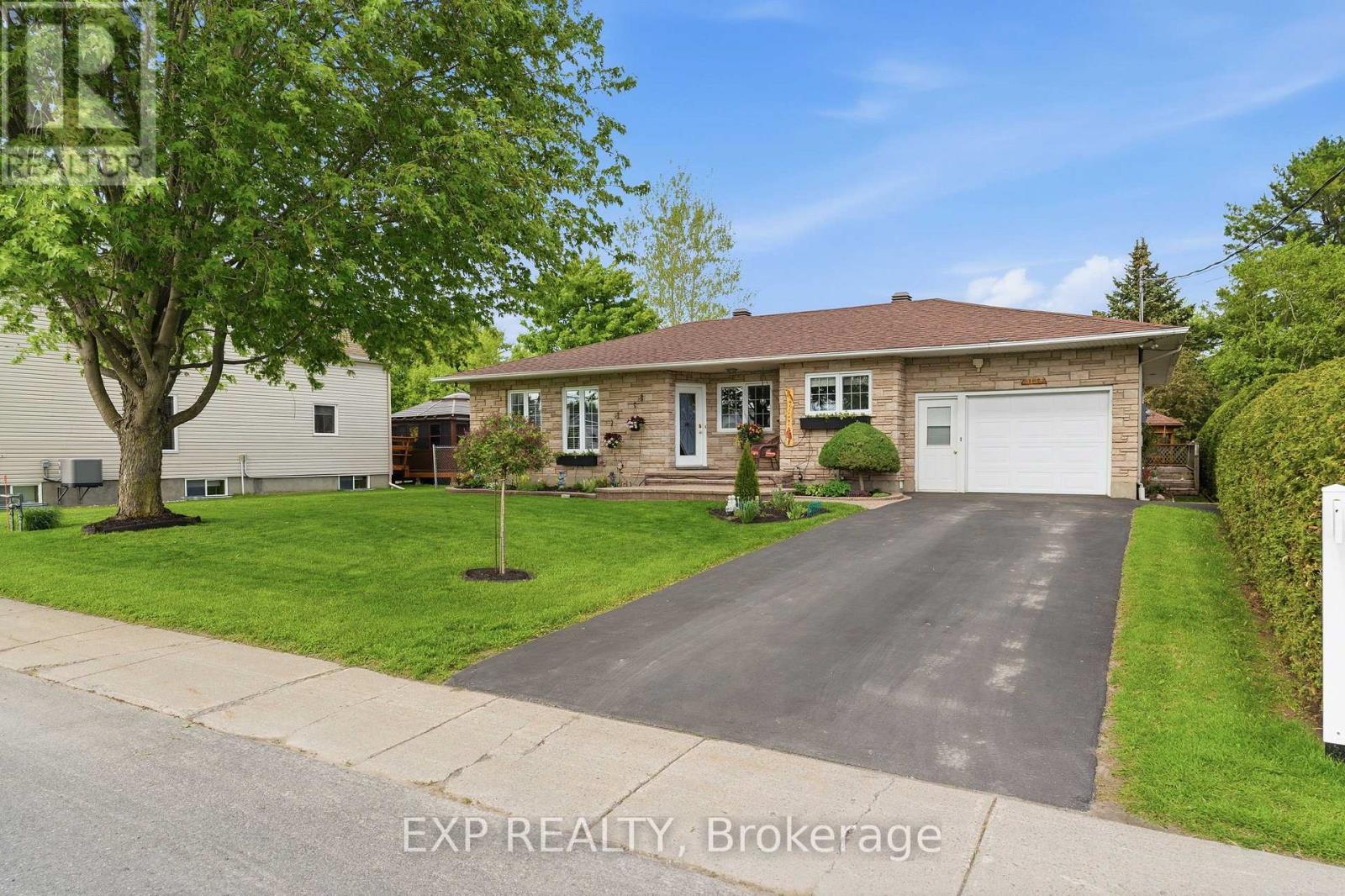3135 GENDRON ROAD - 2
