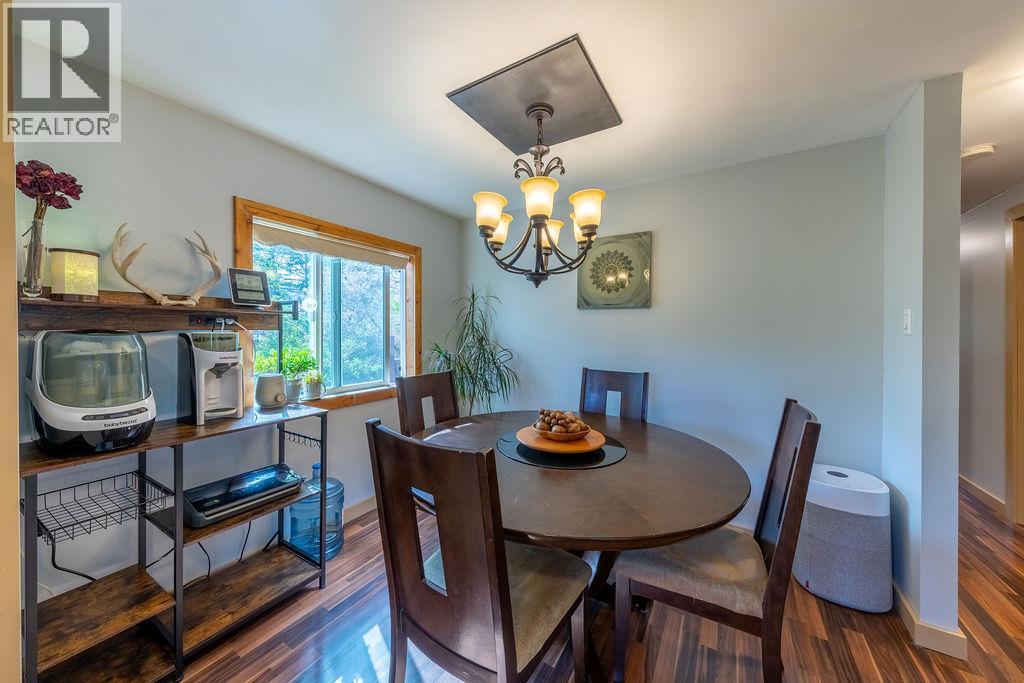 3037 MCCREIGHT Road - 11