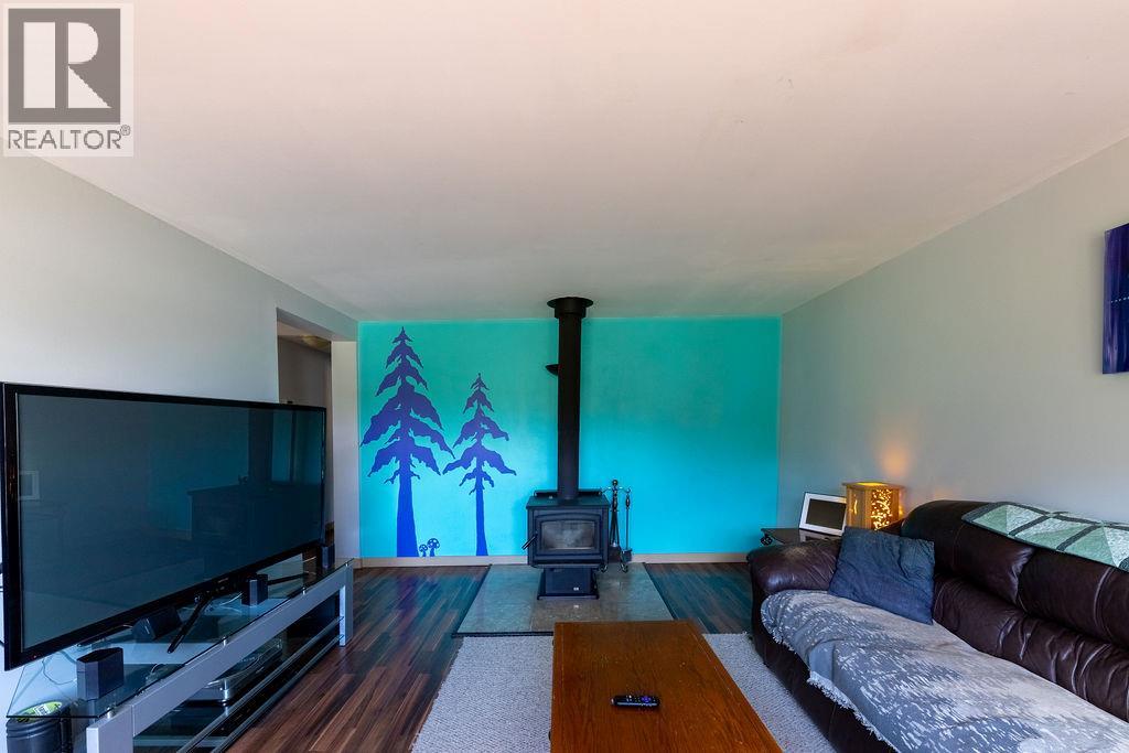 3037 MCCREIGHT Road - 13
