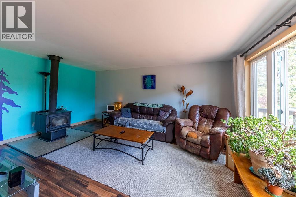 3037 MCCREIGHT Road - 14
