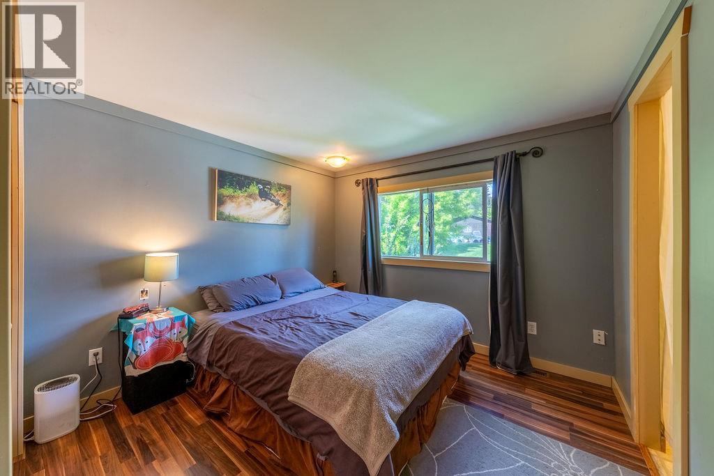 3037 MCCREIGHT Road - 18