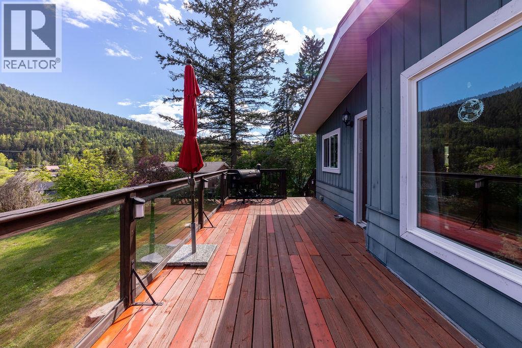 3037 MCCREIGHT Road - 30