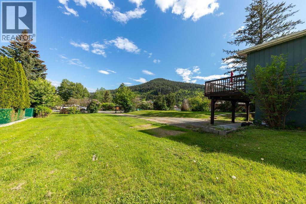 3037 MCCREIGHT Road - 40
