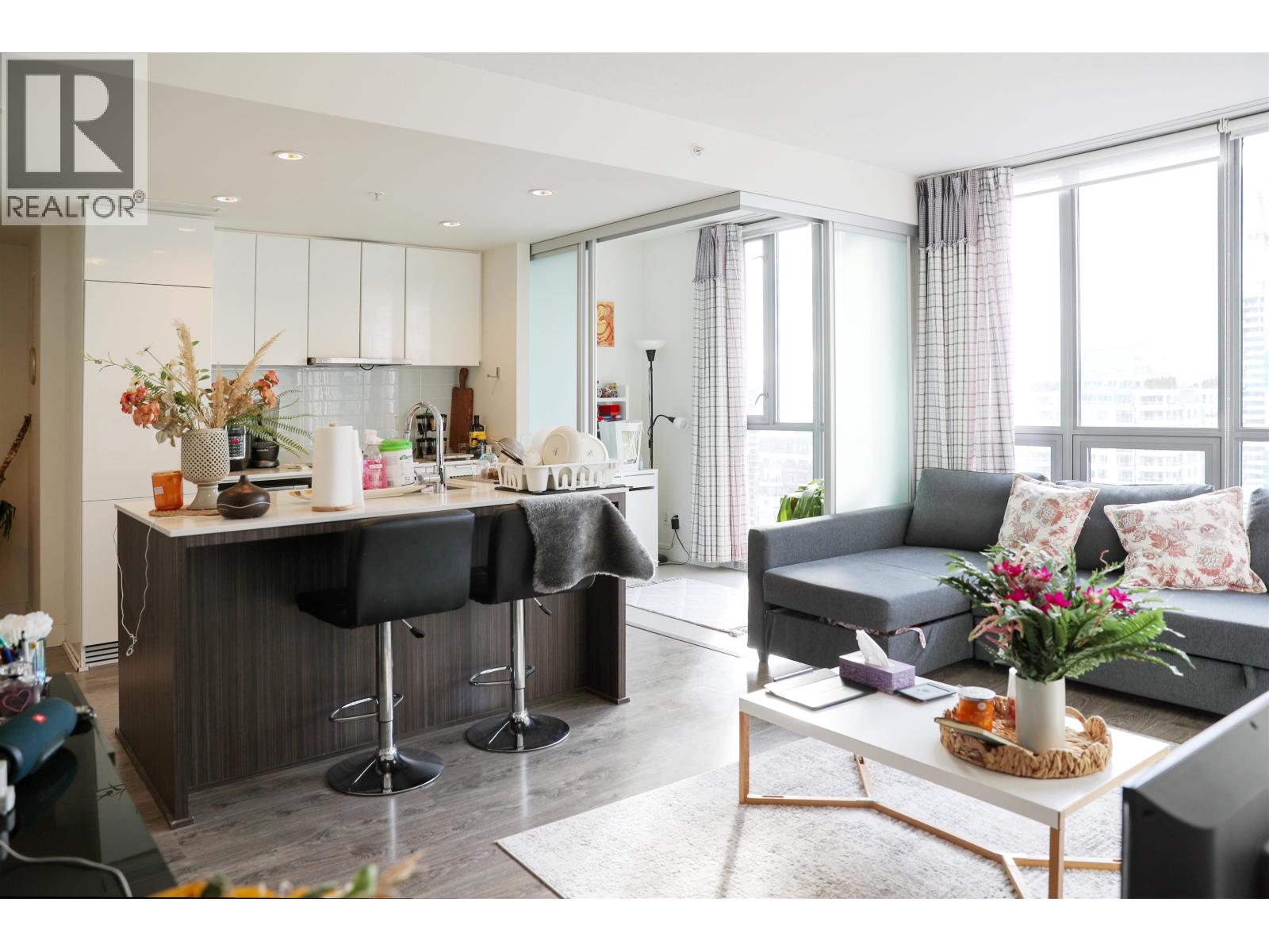 1 Bed, 1 Bath Apartment for Sale in Vancouver – 2402 1308 HORNBY STREET, Vancouver – MLS# R3122261 - Image 10