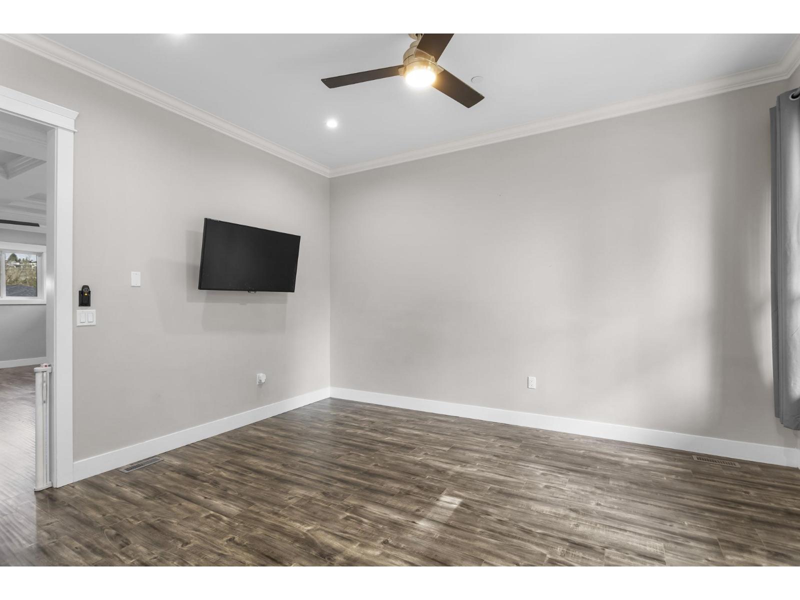 House in Mission - Image 36
