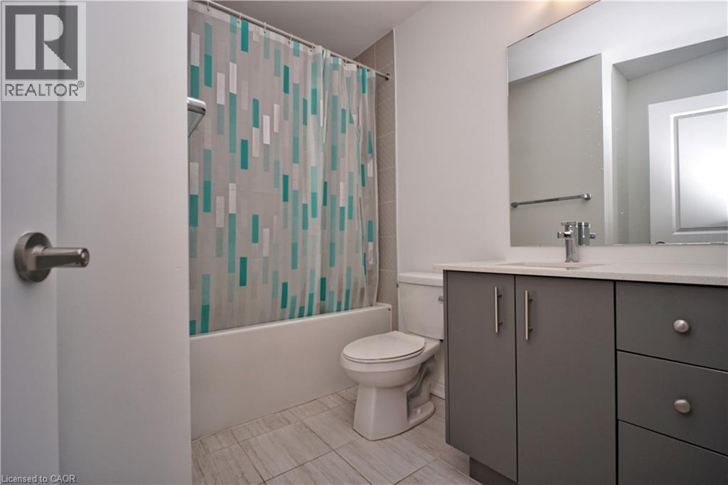 #129 10 BIRMINGHAM Drive - 22