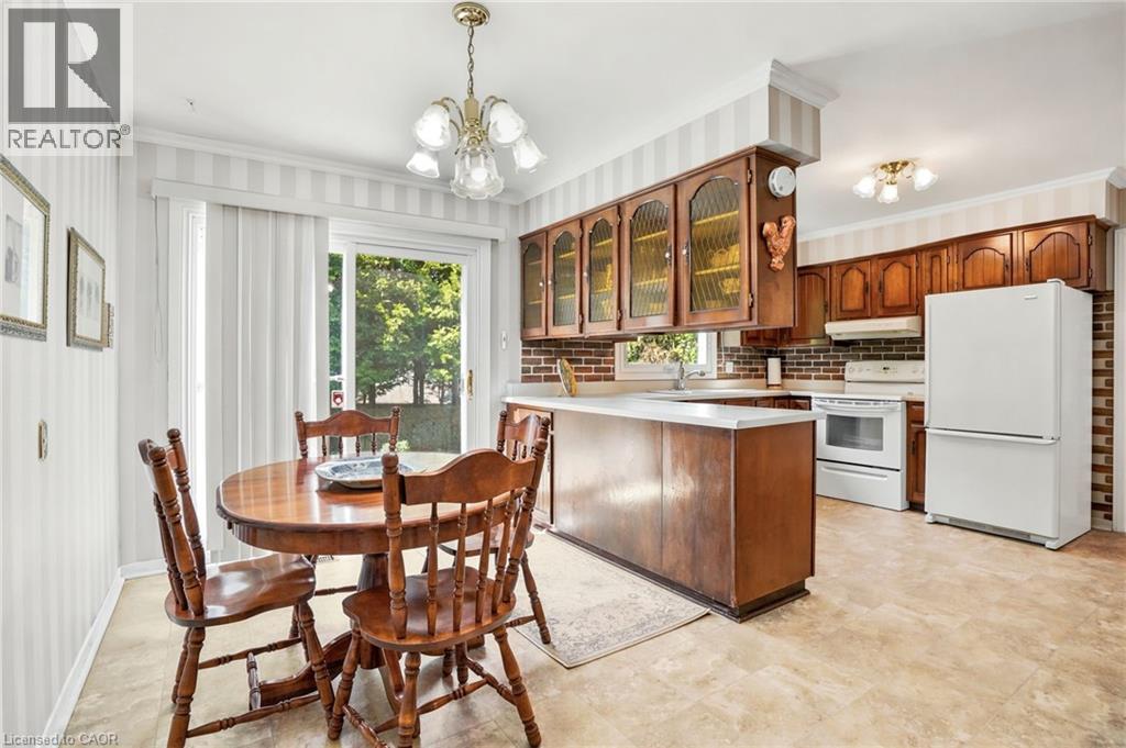 39 MAUREEN Avenue - 16
