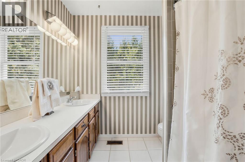 39 MAUREEN Avenue - 29
