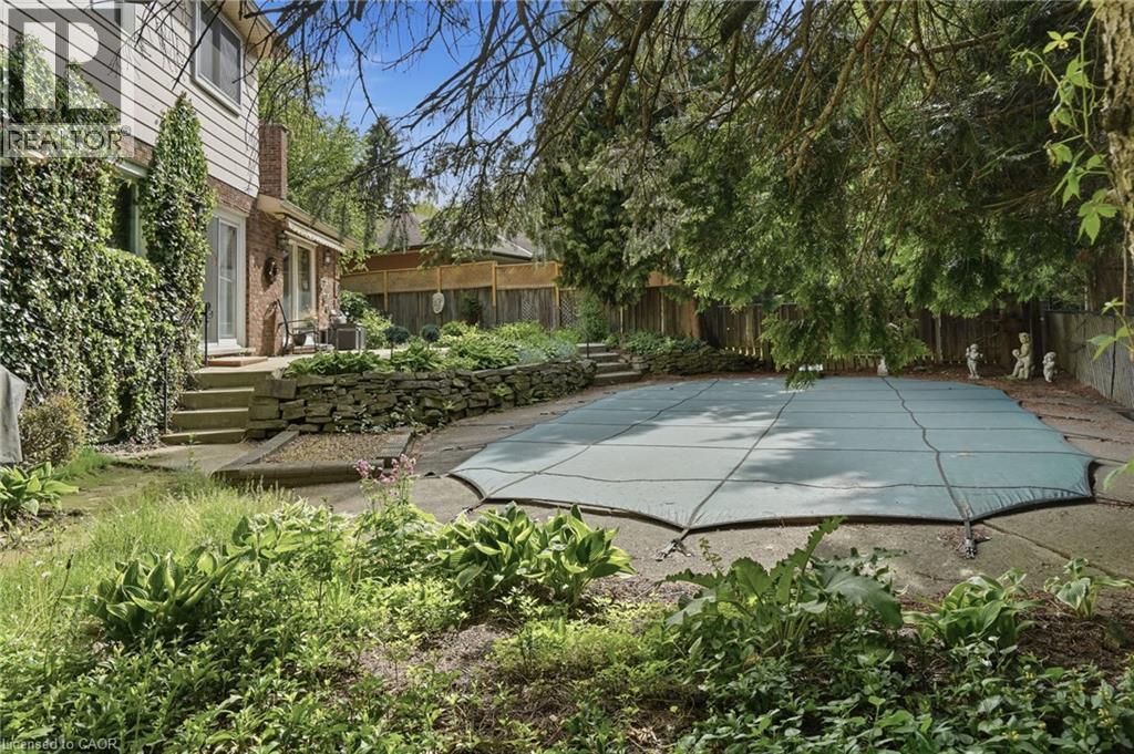 39 MAUREEN Avenue - 42