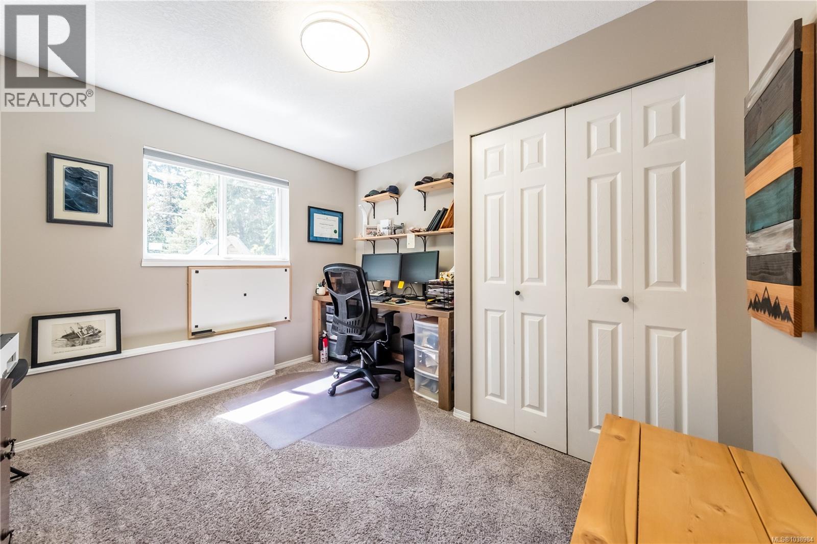6015 Joseph Pl, Nanaimo