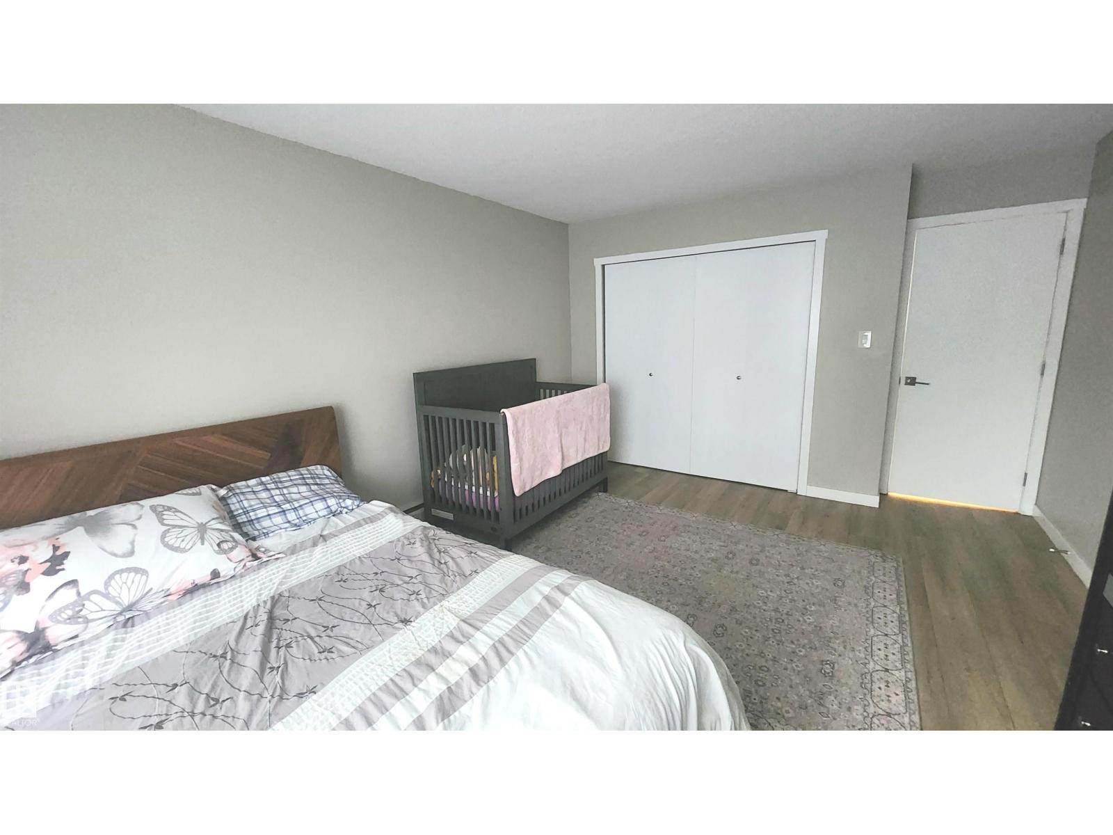 #212 10835 114 ST NW - 17