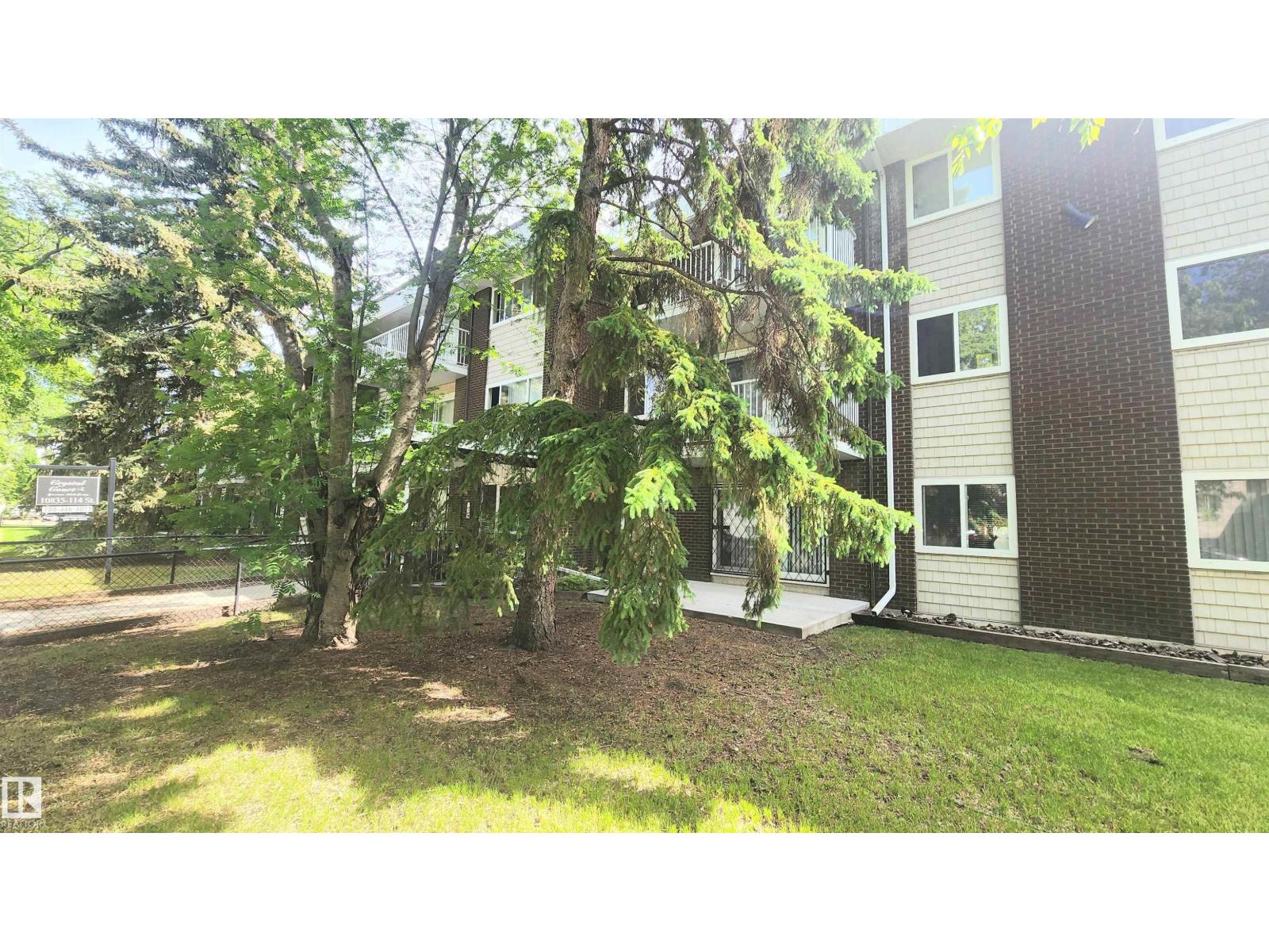 #212 10835 114 ST NW - 3