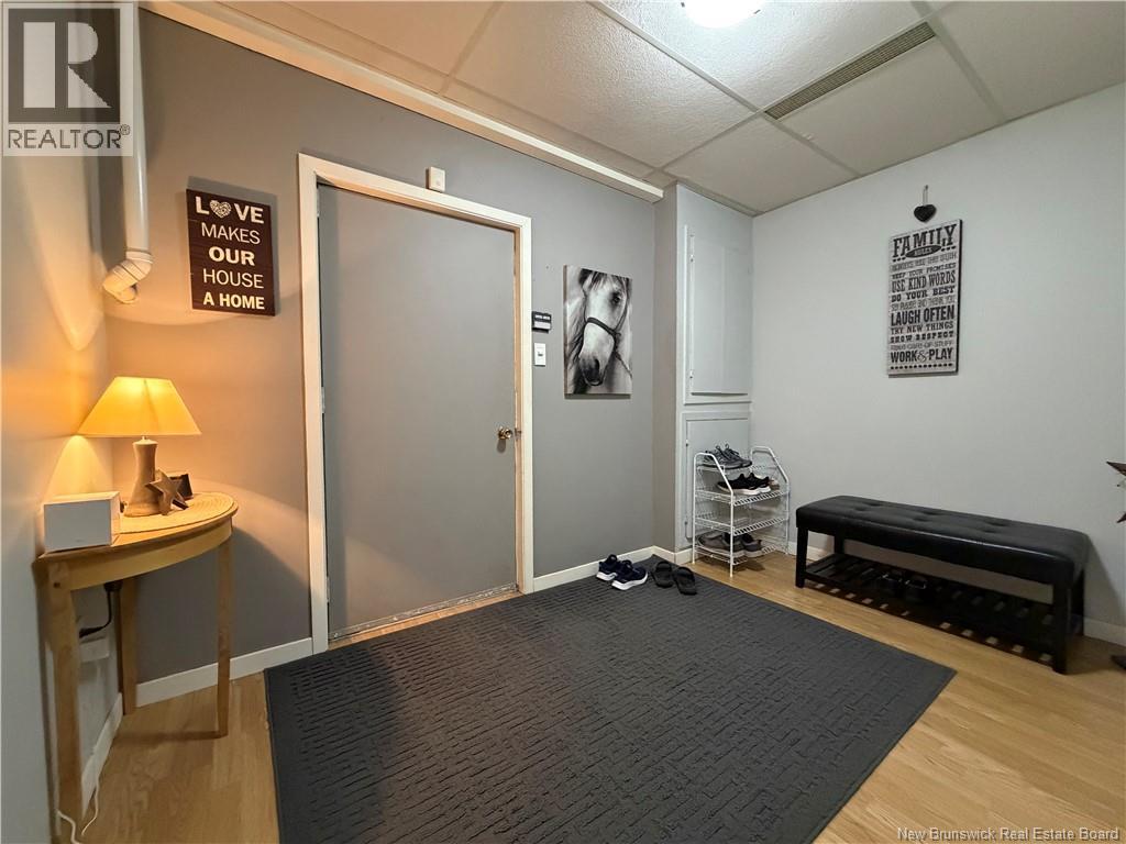 25 McNeish Road - 12