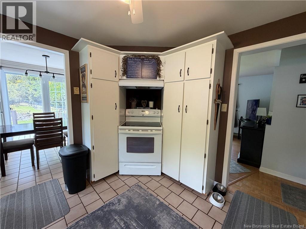 25 McNeish Road - 17