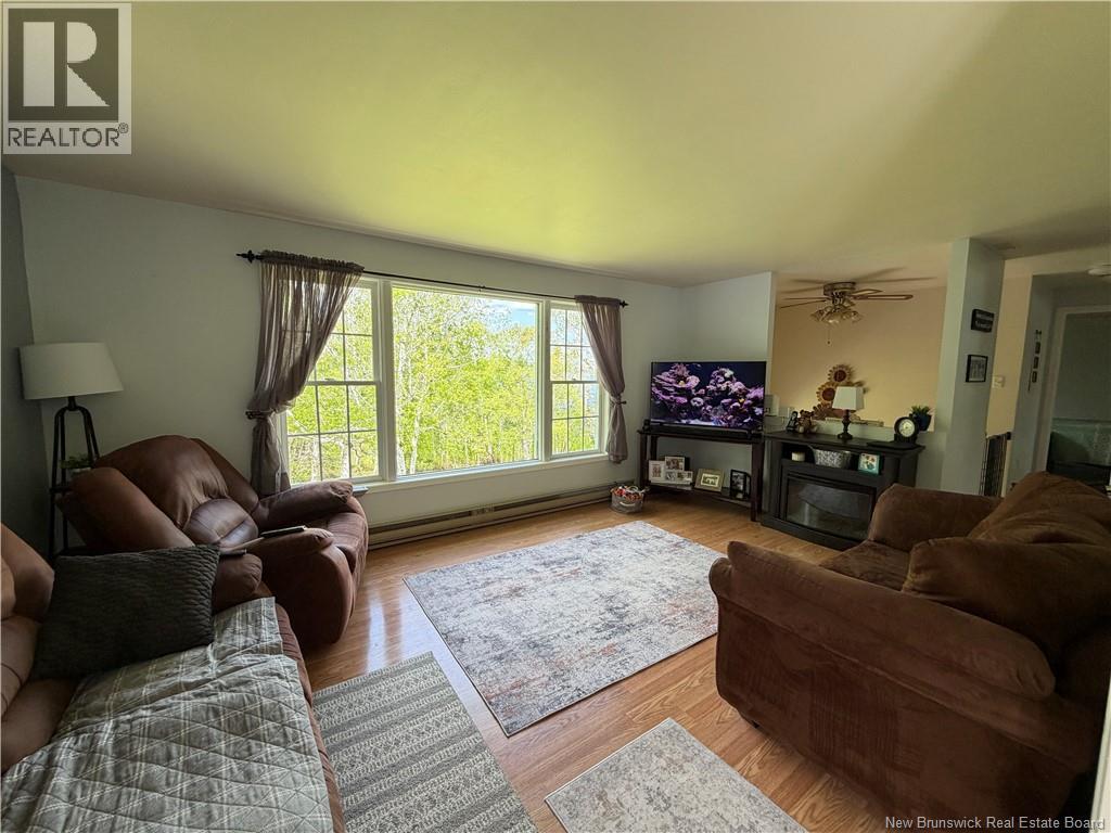 25 McNeish Road - 20