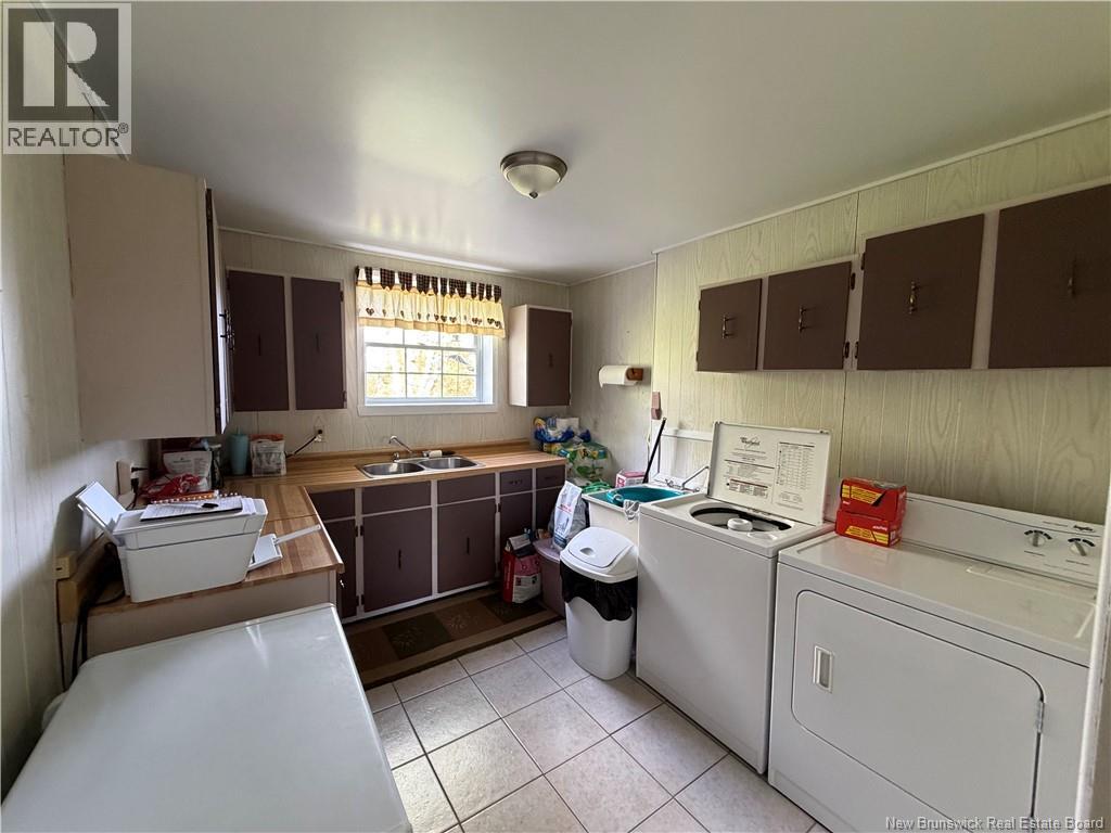 25 McNeish Road - 32